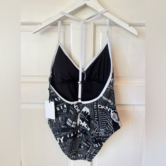 Nwt DKNY BLACK WHITE Graphic Magazine T-Back One-Piece Swimsuit - Picture 4 of 7
